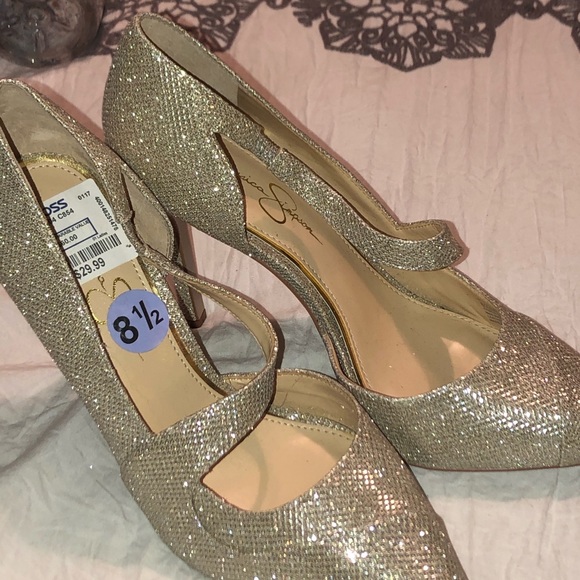Gold glam shoes size 8.5 - Picture 2 of 3